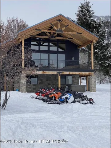 $1,420,000 | 121 Canyon Pines Way, Star Valley Ranch, WY 83127