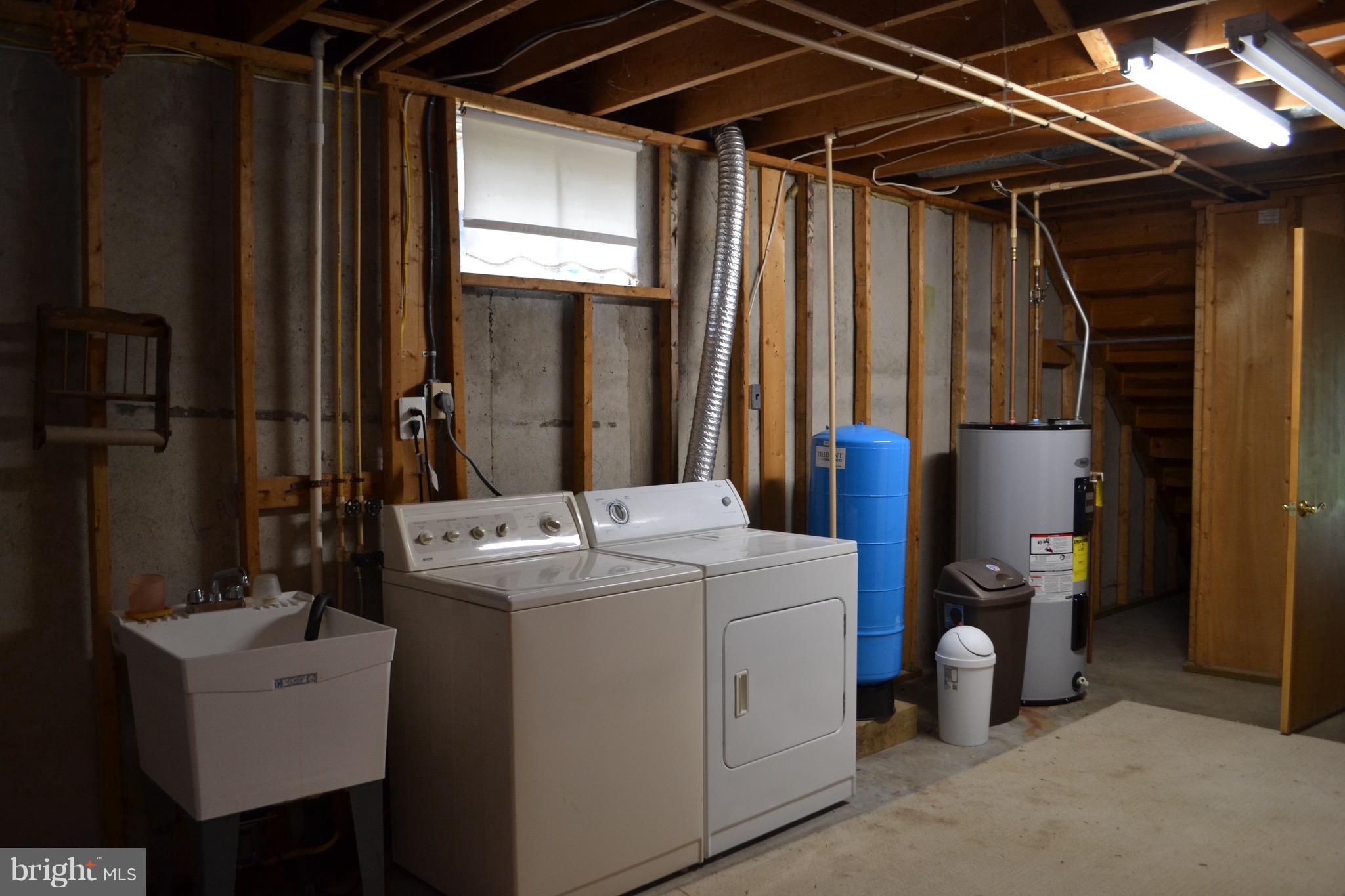 3673 Ridgeview Road Ijamsville, MD 21754 - Photo 19 of 26 Storage and laundry!