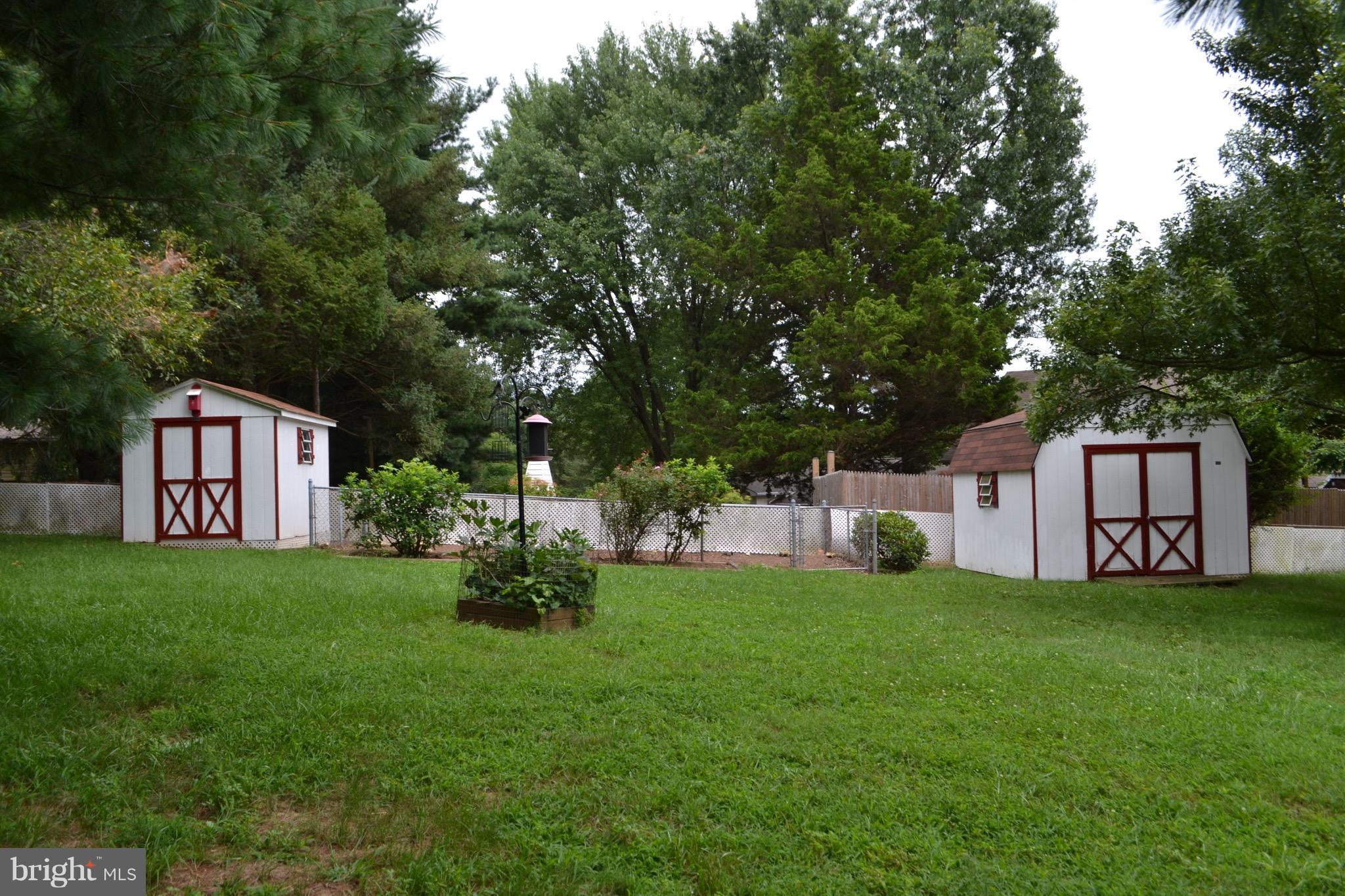 3673 Ridgeview Road Ijamsville, MD 21754 - Photo 22 of 26 Small fenced in area for pets!