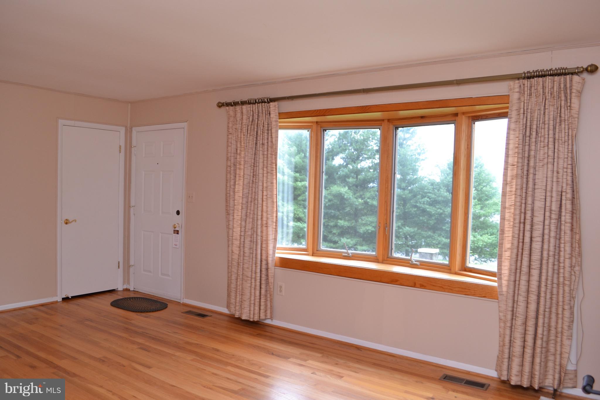 3673 Ridgeview Road Ijamsville, MD 21754 - Photo 4 of 26 Plenty of daylight and nice view!