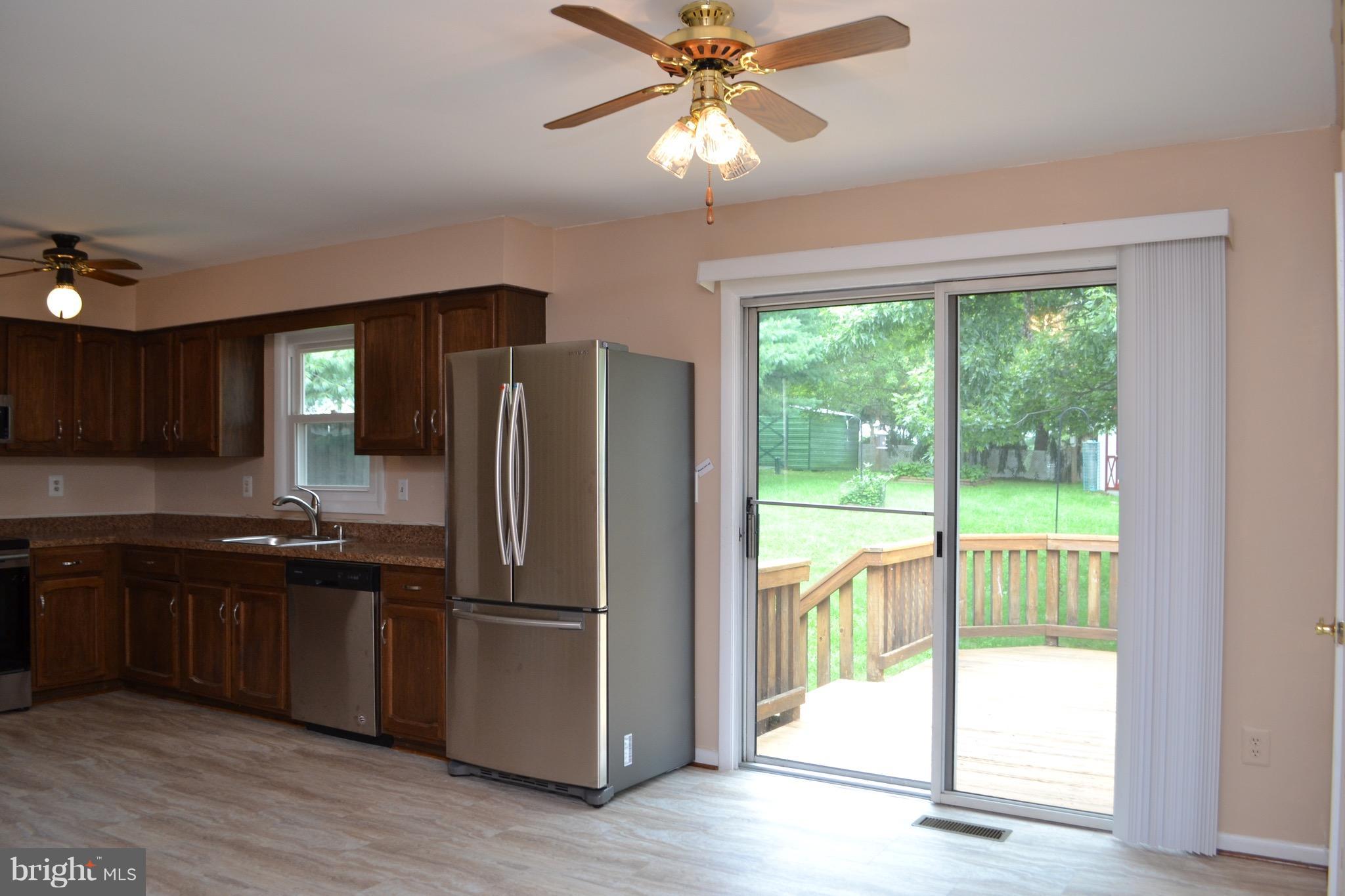 3673 Ridgeview Road Ijamsville, MD 21754 - Photo 7 of 26 New stainless!