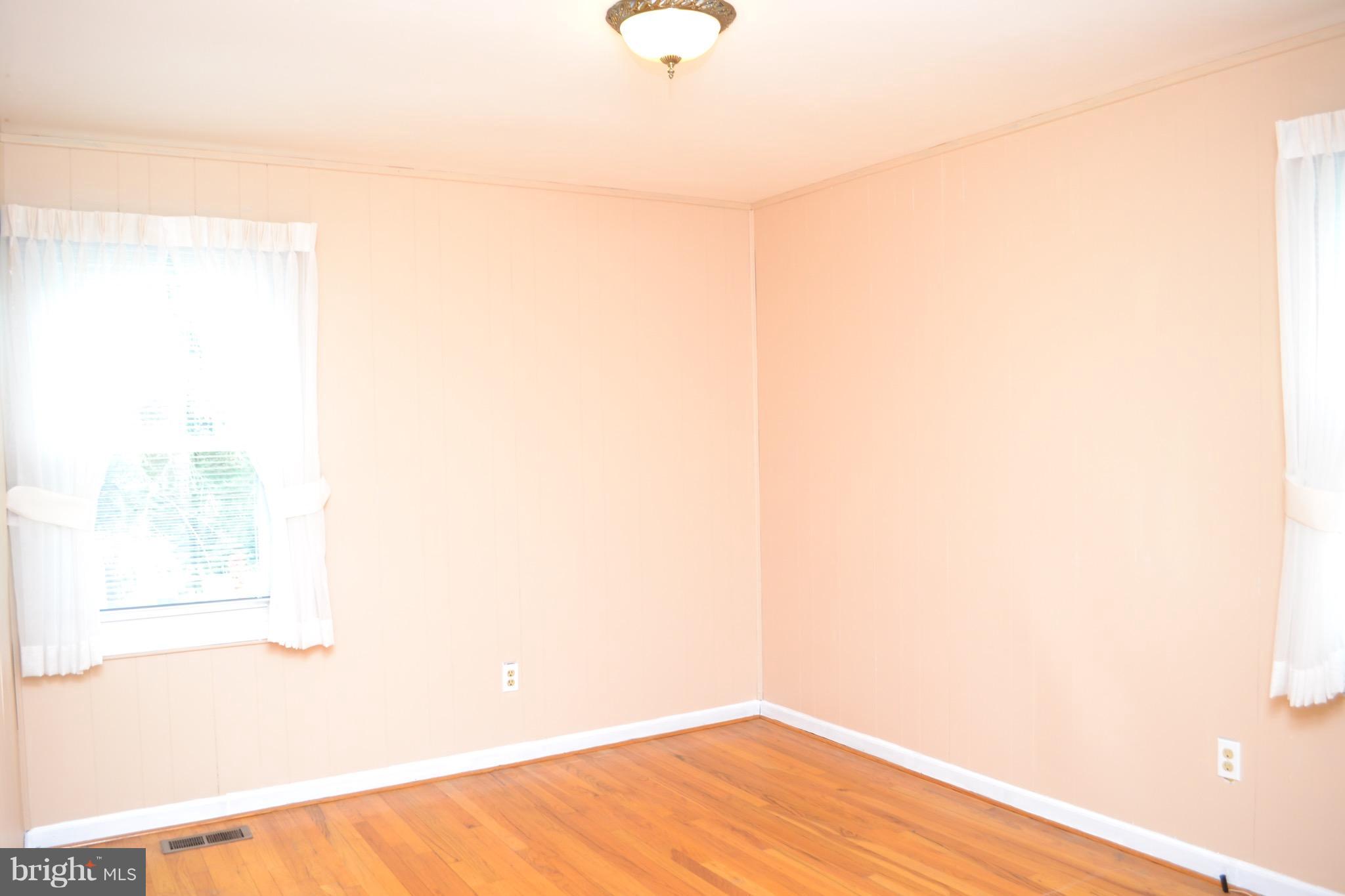 3673 Ridgeview Road Ijamsville, MD 21754 - Photo 8 of 26 Move in ready!