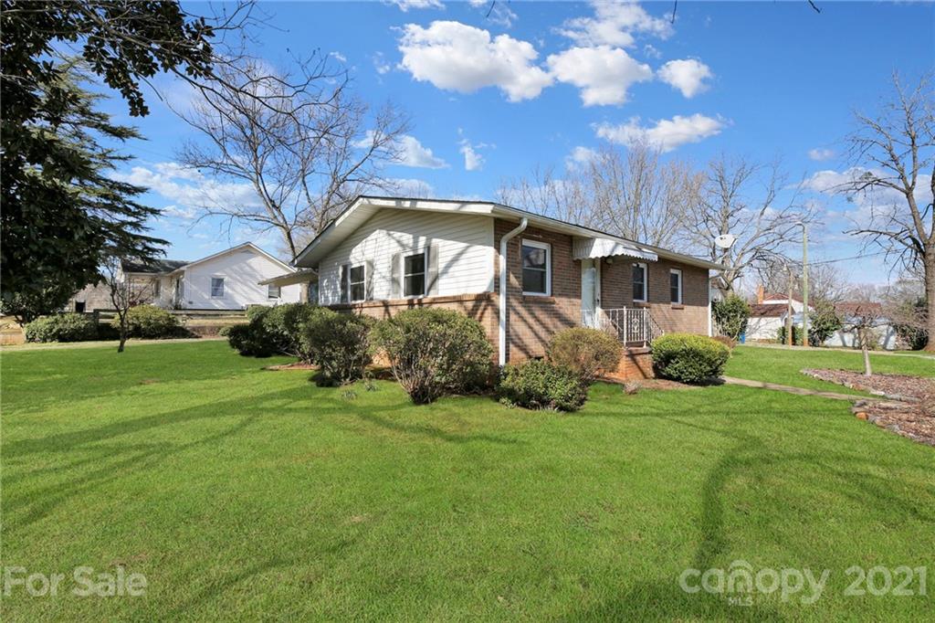 207 Beaty Road Belmont, NC 28012 - Photo 4 of 22 Gallery Image 4