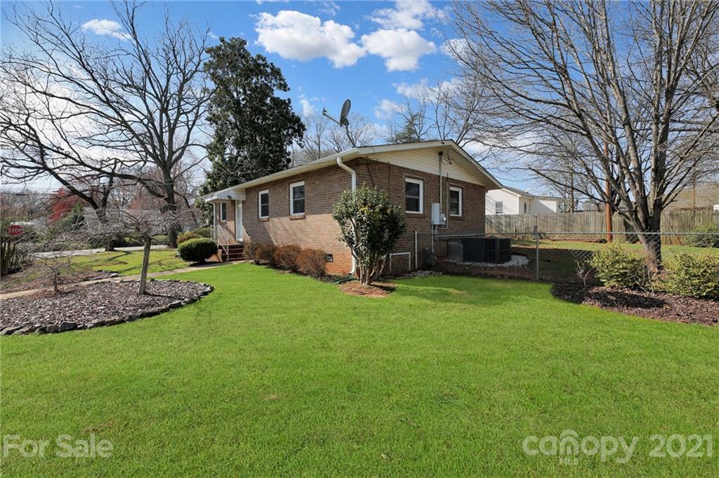 207 Beaty Road Belmont, NC 28012 - Photo 7 of 22 Gallery Image 7