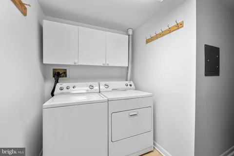 $253,500 | 6 Belmullet Court, Unit 202, Lutherville-Timonium, MD 21093