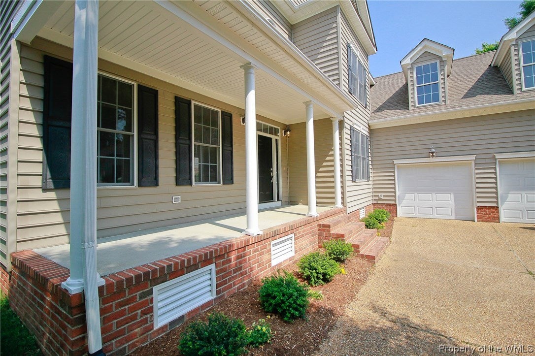 3028 Ridge Drive Toano, VA 23168 - Photo 3 of 32 Gallery Image 3