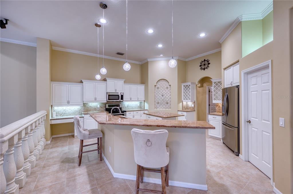 10523 Cheval Place Lakewood Ranch, FL 34202 - Photo 37 of 52 Gallery Image 37