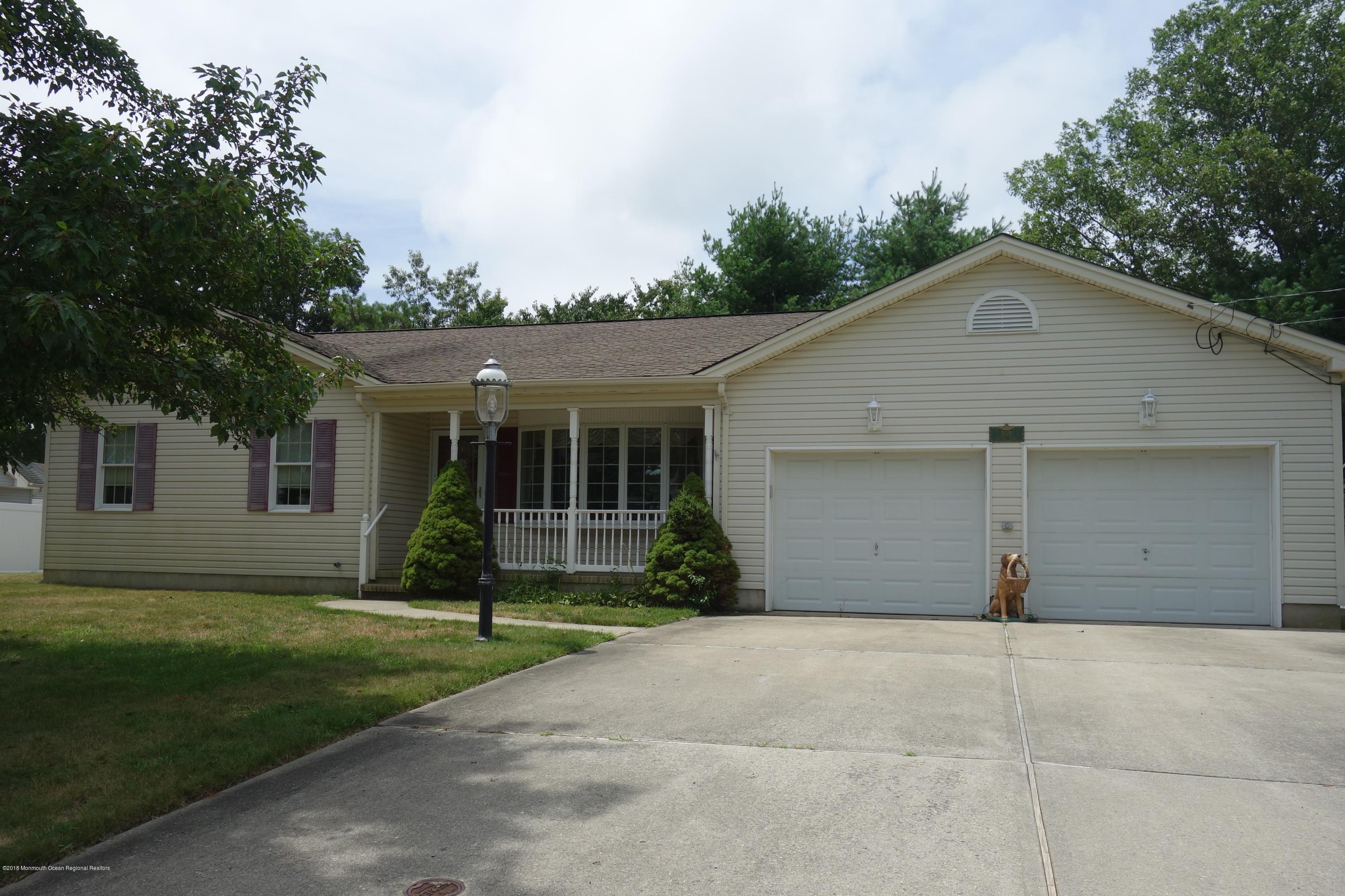 109 Sextant Road Manahawkin, NJ 08050 - Photo 1 of 35 aa