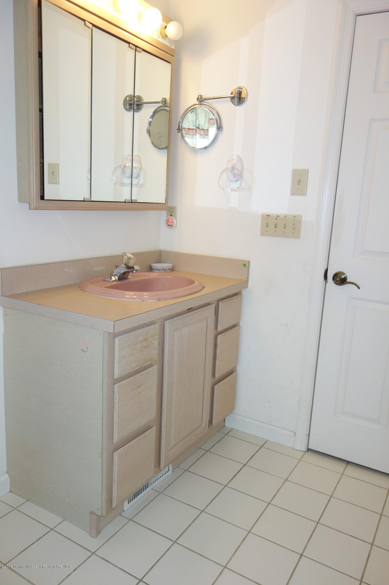 109 Sextant Road Manahawkin, NJ 08050 - Photo 27 of 35 hhhhh