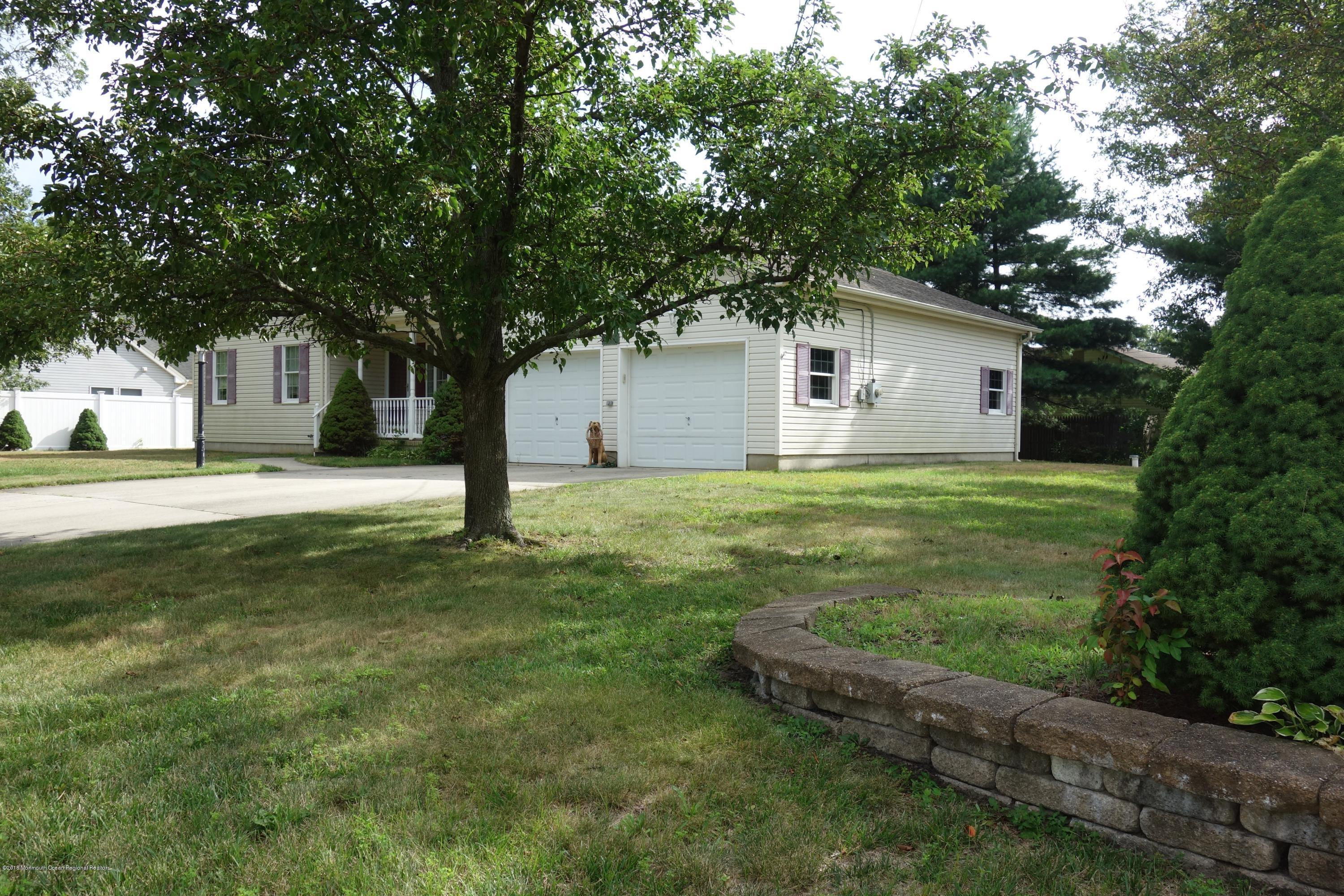 109 Sextant Road Manahawkin, NJ 08050 - Photo 28 of 35 zz