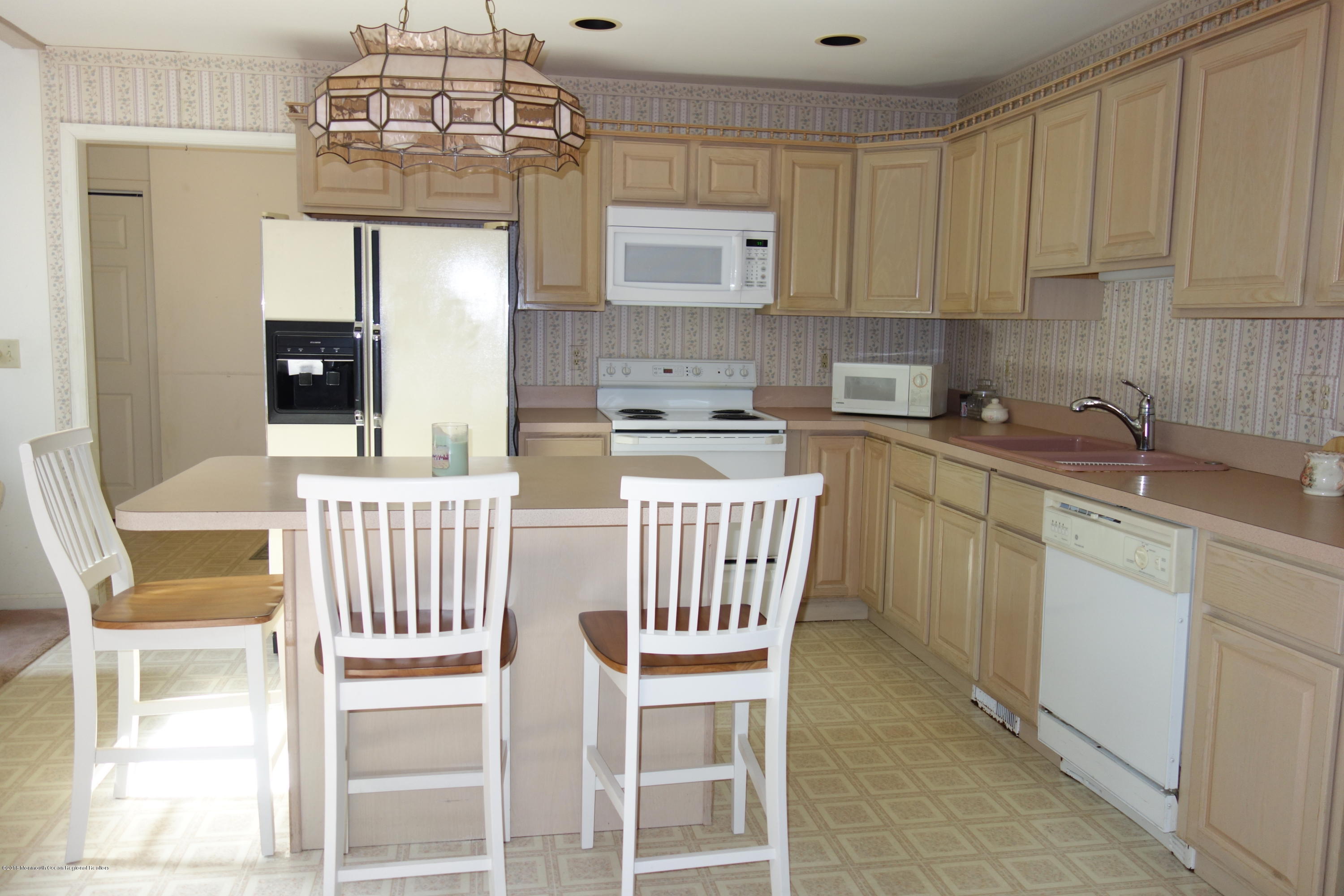 109 Sextant Road Manahawkin, NJ 08050 - Photo 7 of 35 ccc