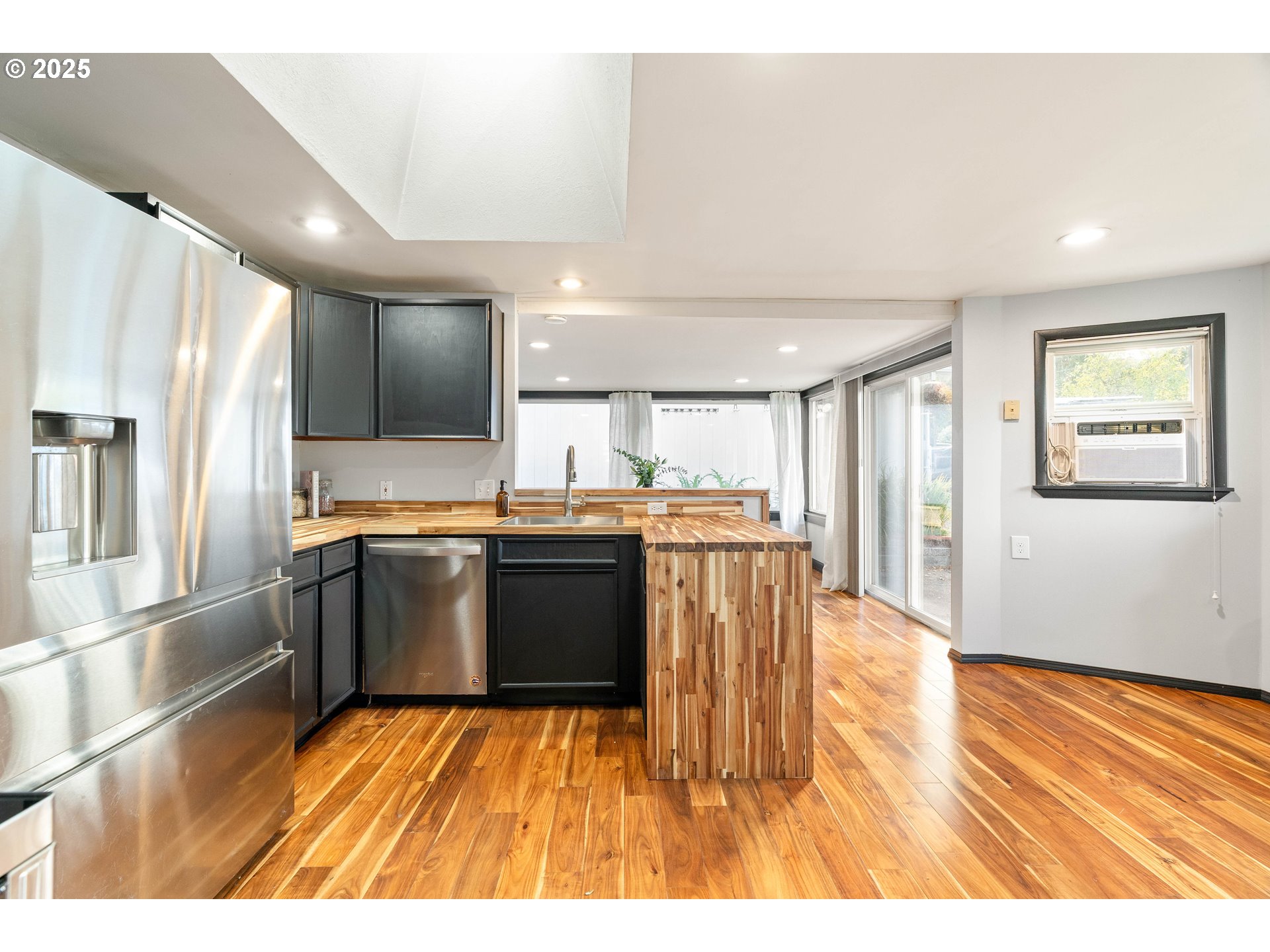 4417 South Pendleton Street Portland, OR 97221 - Photo 9 of 36 Gallery Image 9