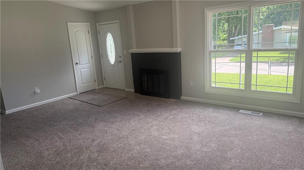 809 Anderson Street Warrensburg, MO 64093 - Photo 4 of 13
