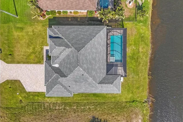 $3,000 | 216 West Pine Valley Lane, Rotonda West, FL 33947