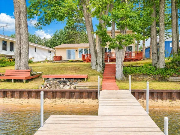 $285,000 | 2830 Cherry Grove Lane, Harrison, MI 48625