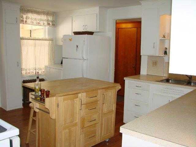 42 Belgrade Road Oakland, ME 04963 - Photo 5 of 24 Kitchen.
