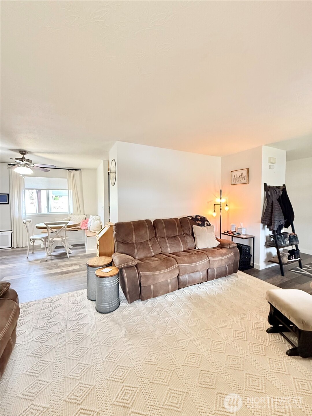 4 River Overlook Omak, WA 98841 - Photo 12 of 40 a living room with furniture and a large window