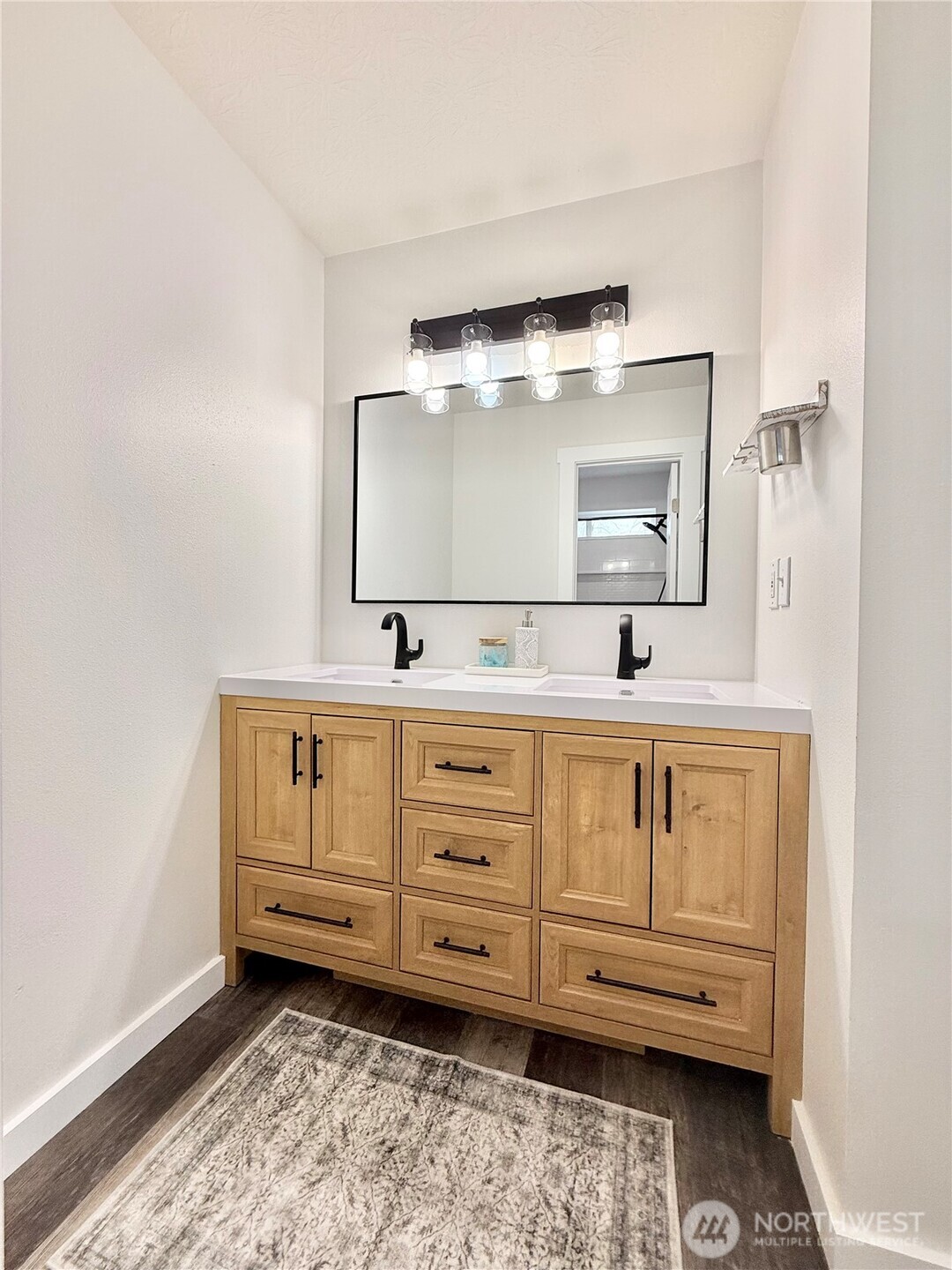 4 River Overlook Omak, WA 98841 - Photo 26 of 40 a bathroom with a sink a mirror and a vanity