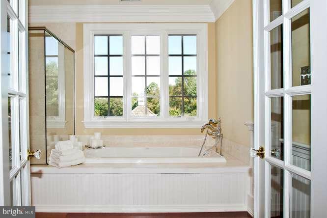 11012 Gaither Farm Road Ellicott City, MD 21042 - Photo 11 of 30 Bath (Master)