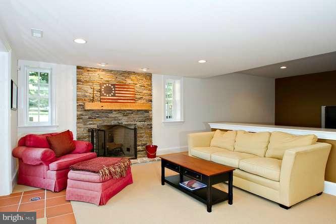 11012 Gaither Farm Road Ellicott City, MD 21042 - Photo 12 of 30 Gathering Room