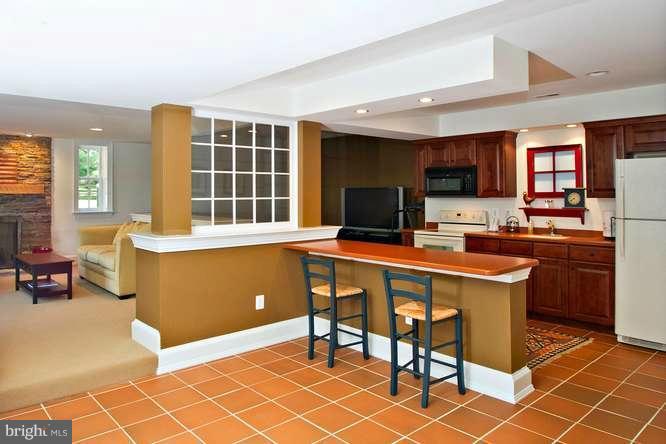 11012 Gaither Farm Road Ellicott City, MD 21042 - Photo 14 of 30 Lower Level Kitchen