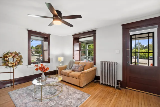 $400,000 | N86W16387 Appleton Avenue, Menomonee Falls, WI 53051