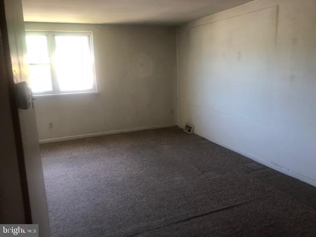 2218 Strahle Street Philadelphia, PA 19152 - Photo 21 of 34 2nf Flr_Bedroom