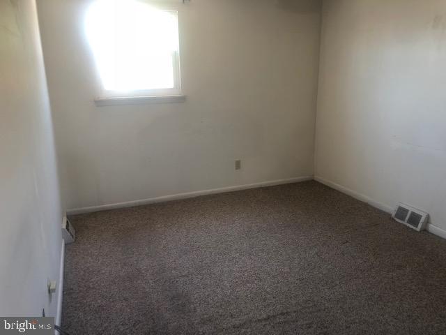 2218 Strahle Street Philadelphia, PA 19152 - Photo 25 of 34 2nd Flr_Bedroom