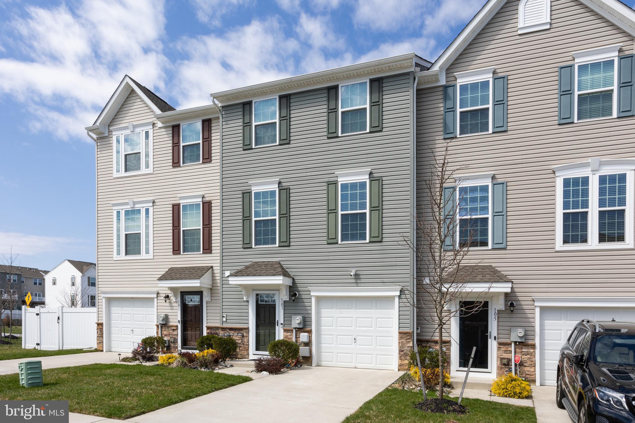 103 Freedom Way Sicklerville, NJ 08081 - Photo 2 of 43