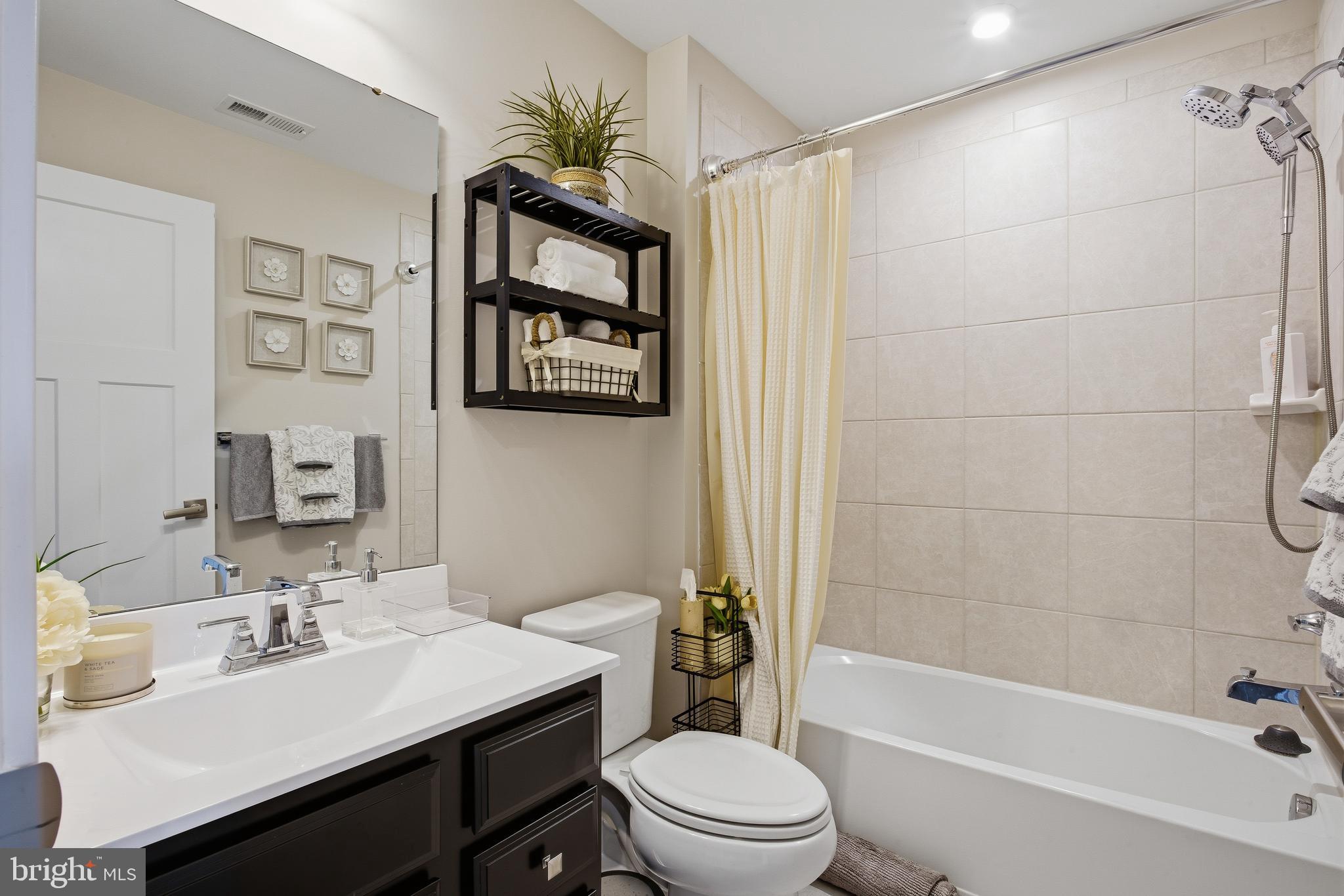 103 Freedom Way Sicklerville, NJ 08081 - Photo 28 of 43