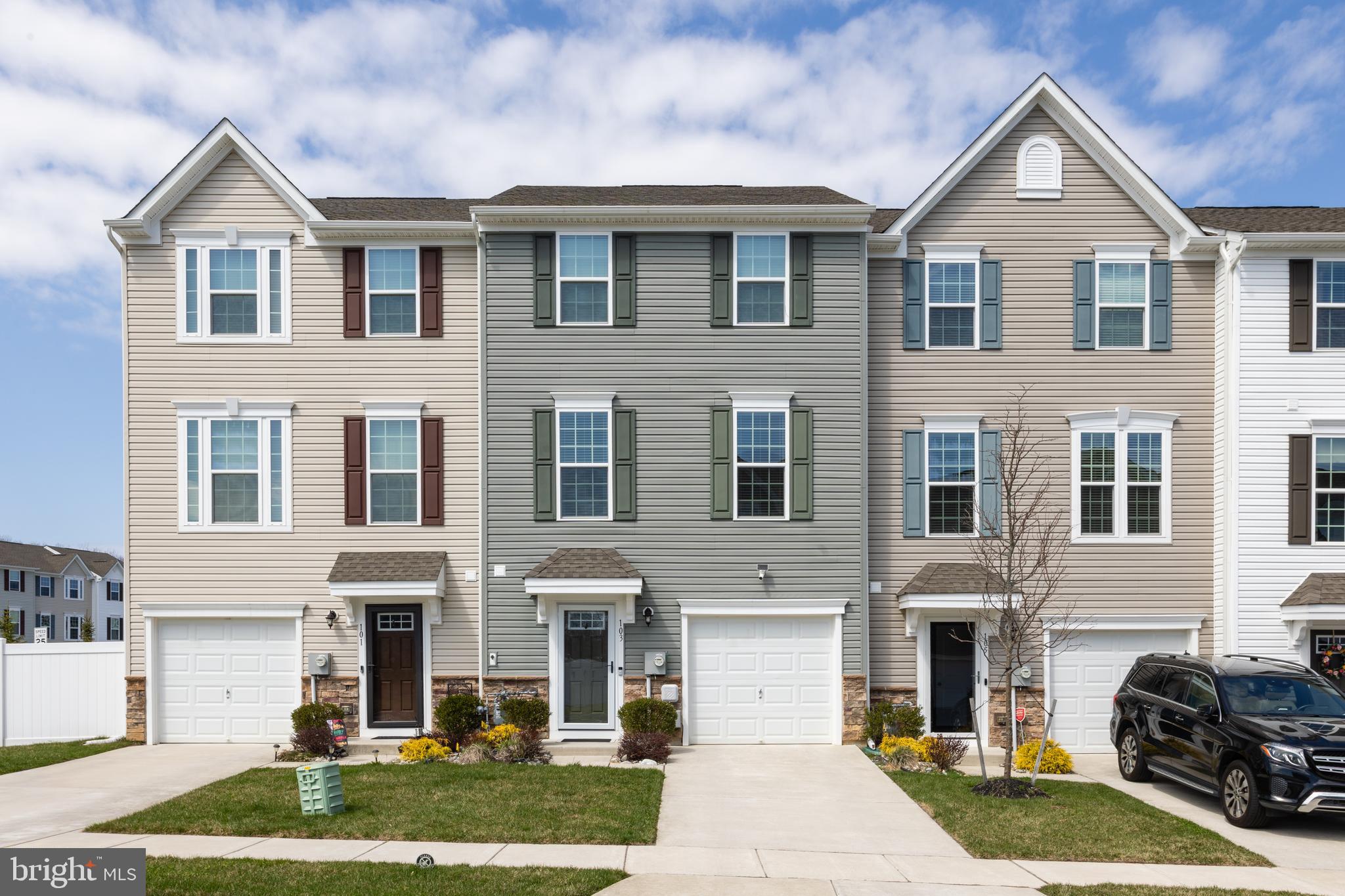 103 Freedom Way Sicklerville, NJ 08081 - Photo 3 of 43