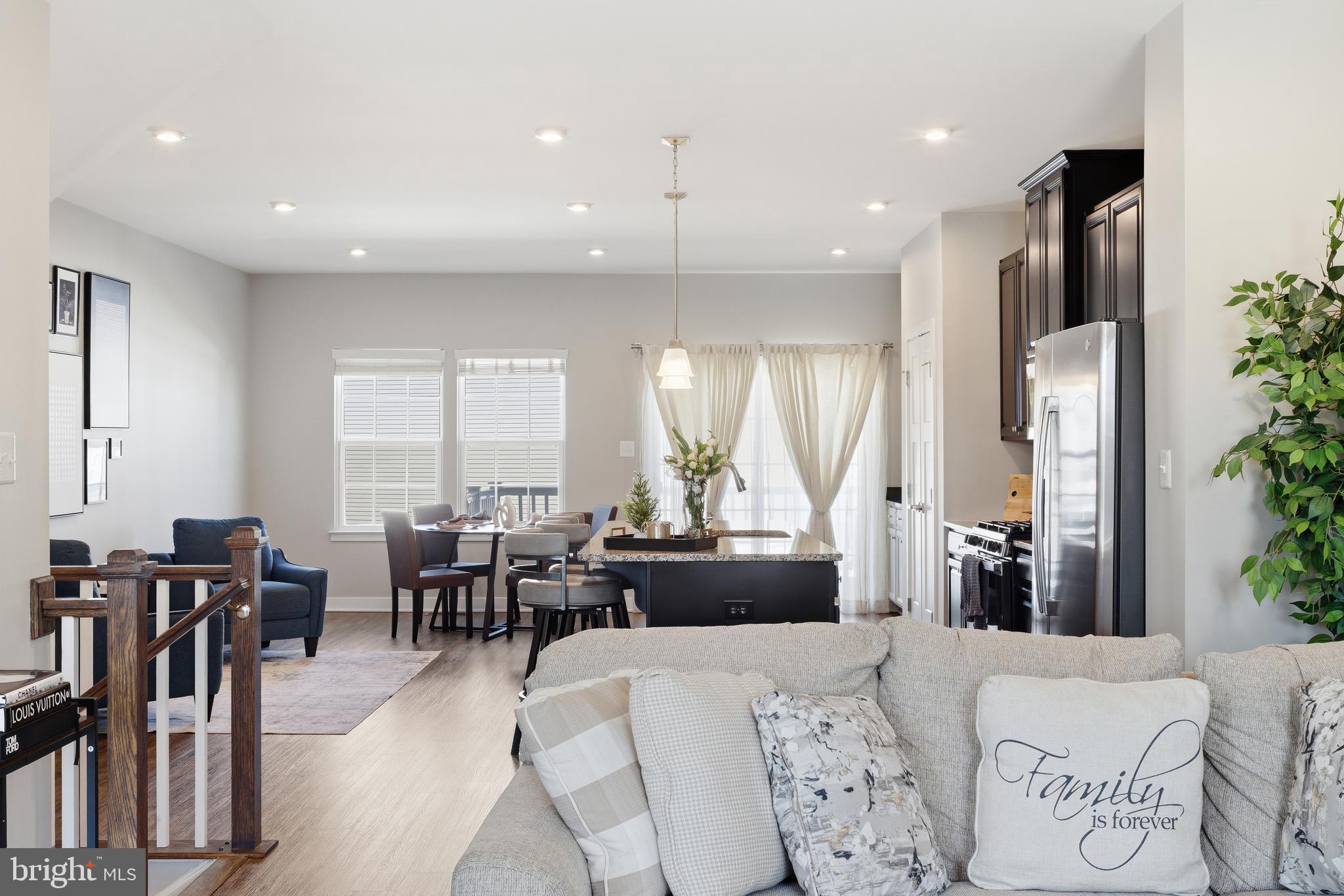 103 Freedom Way Sicklerville, NJ 08081 - Photo 7 of 43