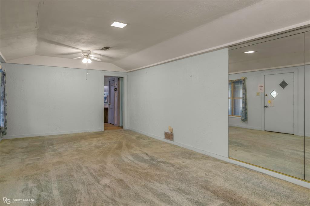 302 Princeton Road Princeton, LA 71067 - Photo 14 of 33 a view of an empty room