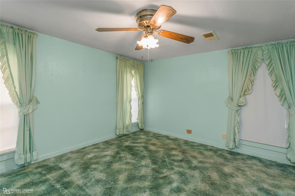 302 Princeton Road Princeton, LA 71067 - Photo 27 of 33 a view of an empty room