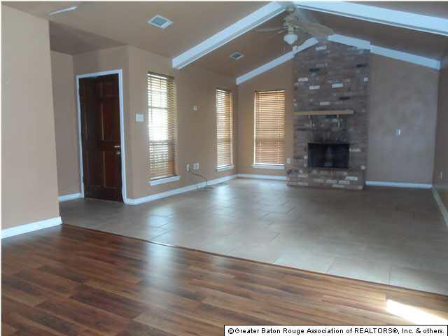 14334 Sunnyhill Avenue Baton Rouge, LA 70819 - Photo 2 of 15