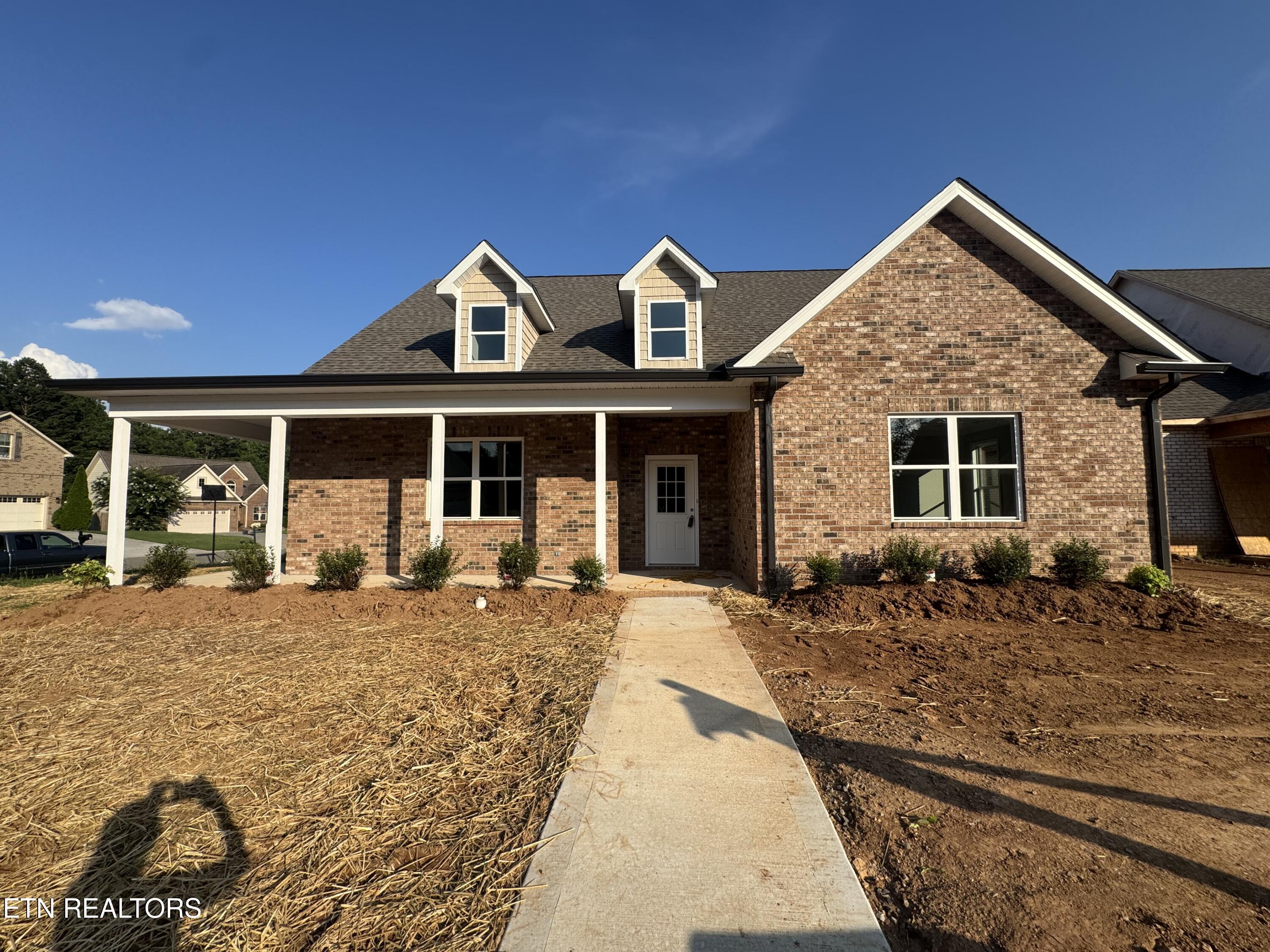 162 Crossroads Boulevard Oak Ridge, TN 37830 - Photo 2 of 4 IMG_8818