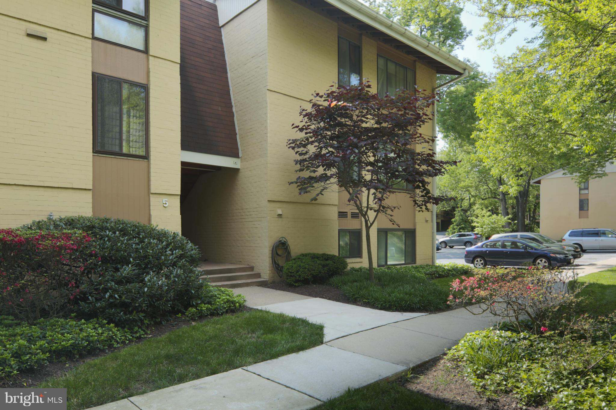 5 Cross Keys Road, Unit 5B Baltimore, MD 21210 - Photo 22 of 30 Exterior (Front)