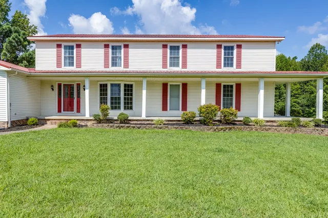 $689,000 | 1087 Charley Davis Road, Goodspring, TN 38460