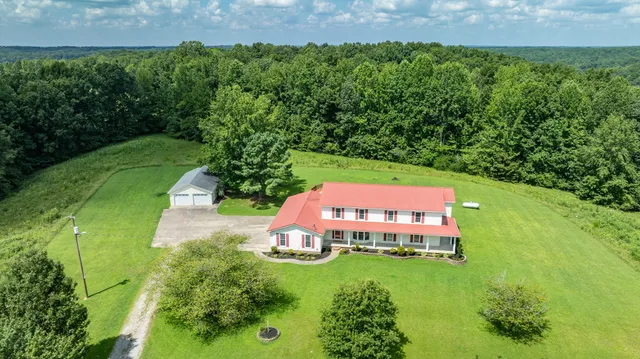 $689,000 | 1087 Charley Davis Road, Goodspring, TN 38460