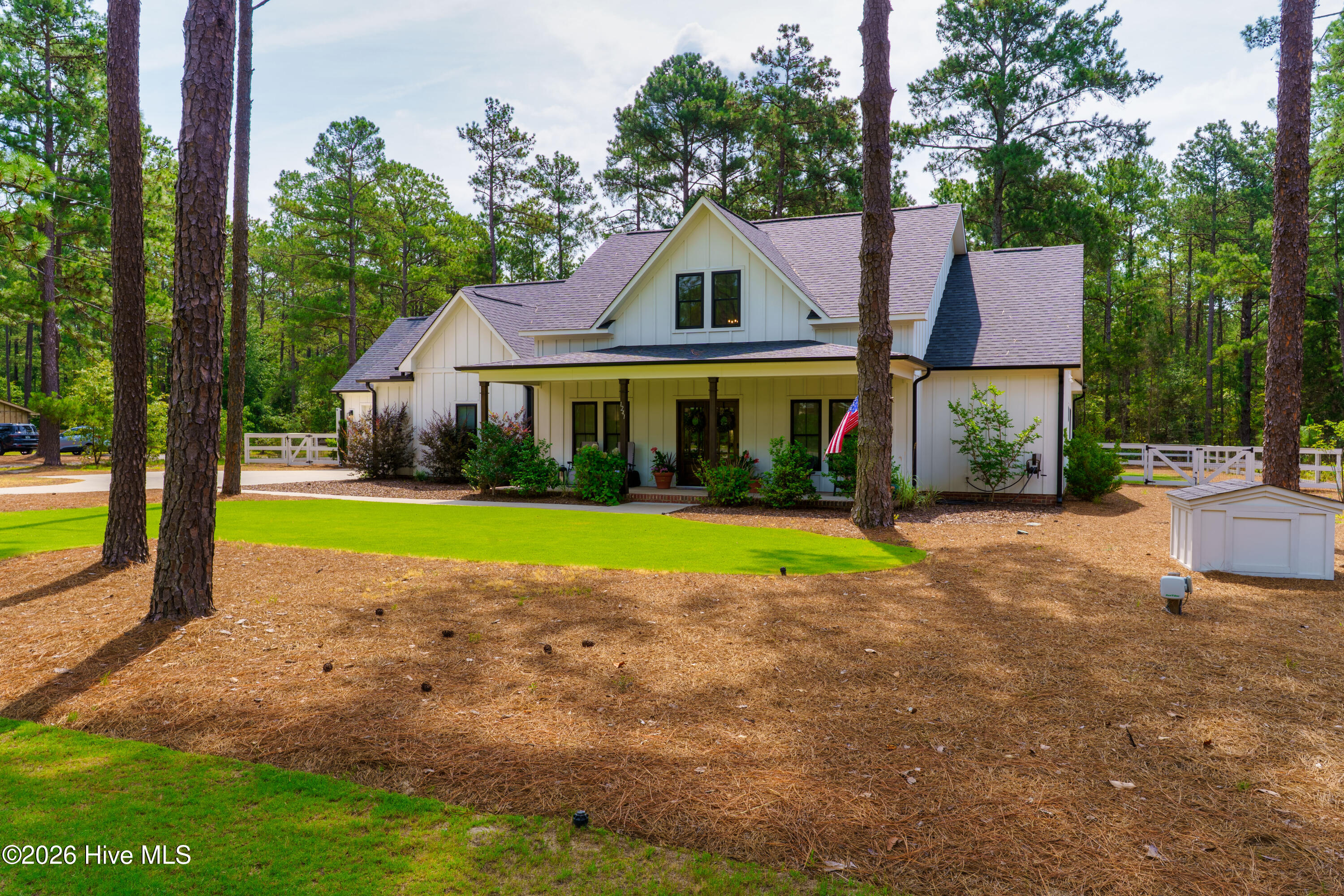 1241 Linden Road Aberdeen, NC 28315 - Photo 3 of 46