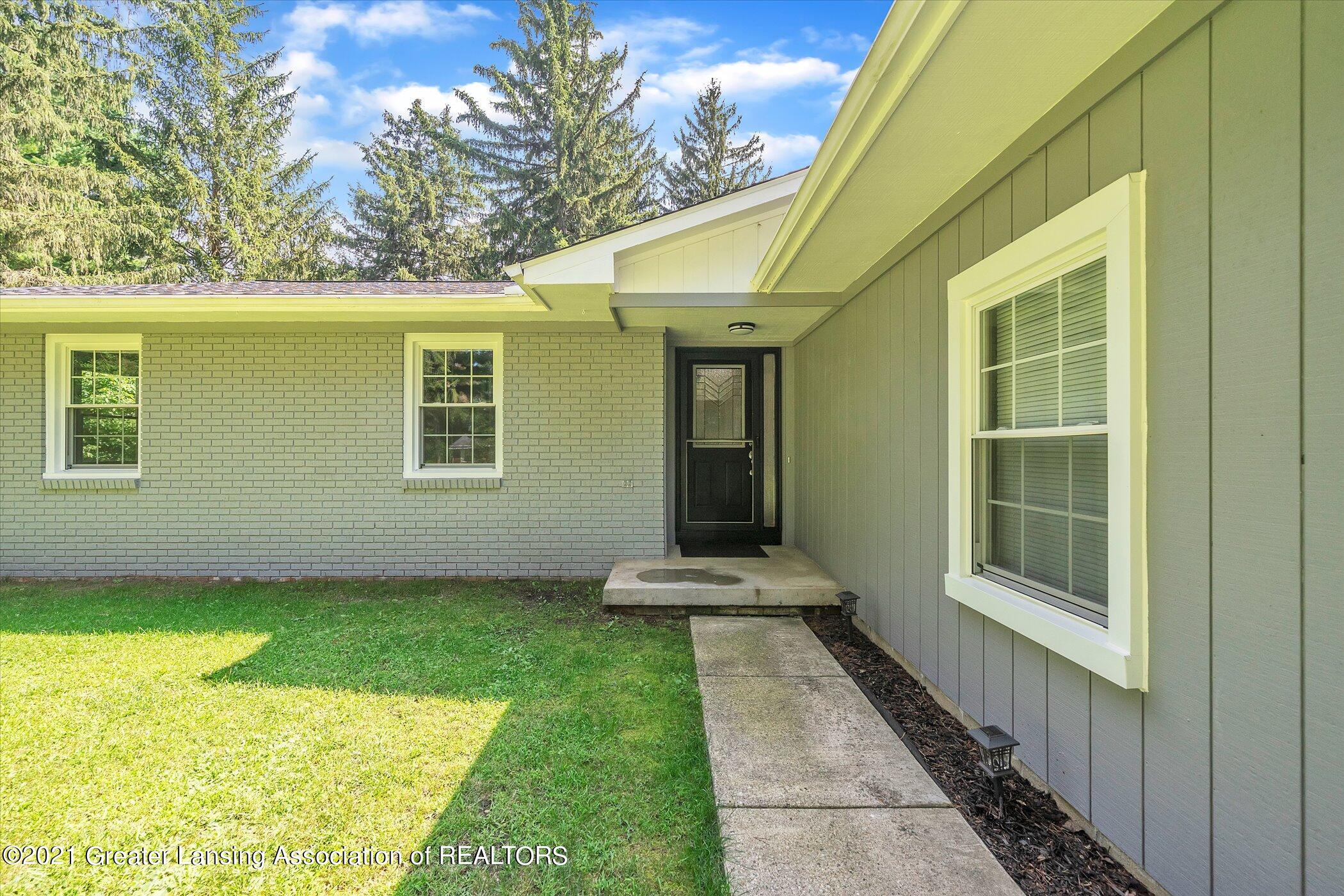 12159 Pine Ridge Drive Perry, MI 48872 - Photo 5 of 40 05-12159-Pine-Ridge-Dr-WindowStill-Real-