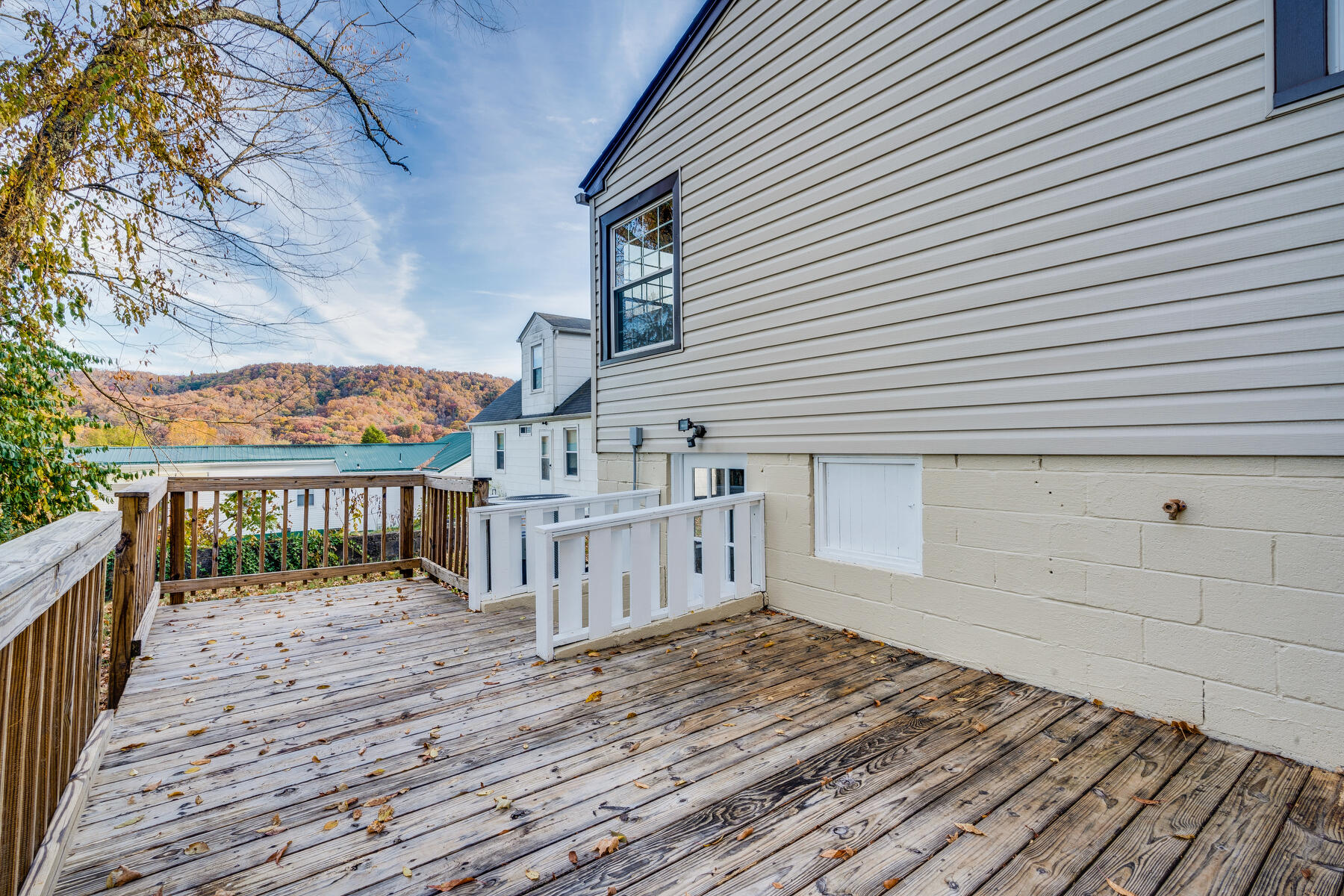305 Tween Hills Road Bristol, TN 37620 - Photo 26 of 34 70