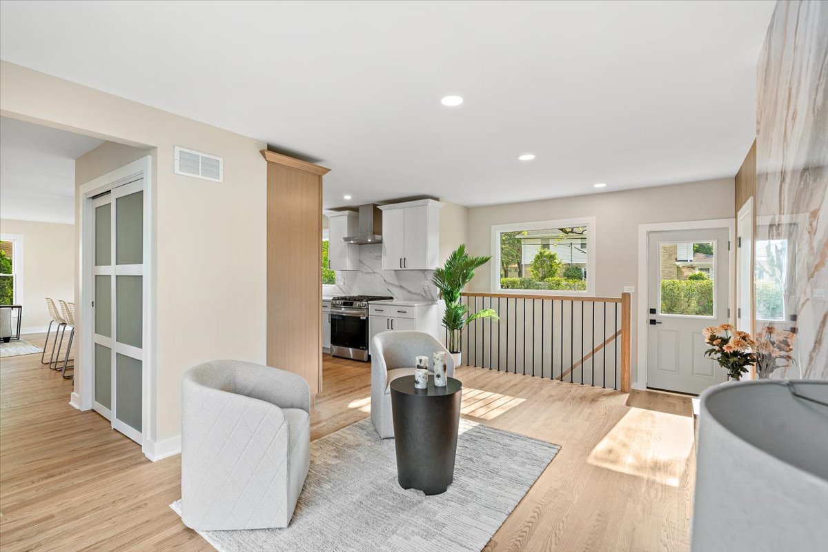 114 South Waverly Place Mount Prospect, IL 60056 - Photo 21 of 48