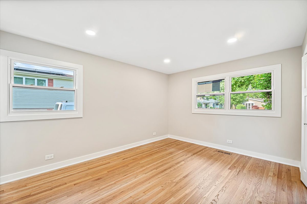 114 South Waverly Place Mount Prospect, IL 60056 - Photo 29 of 48