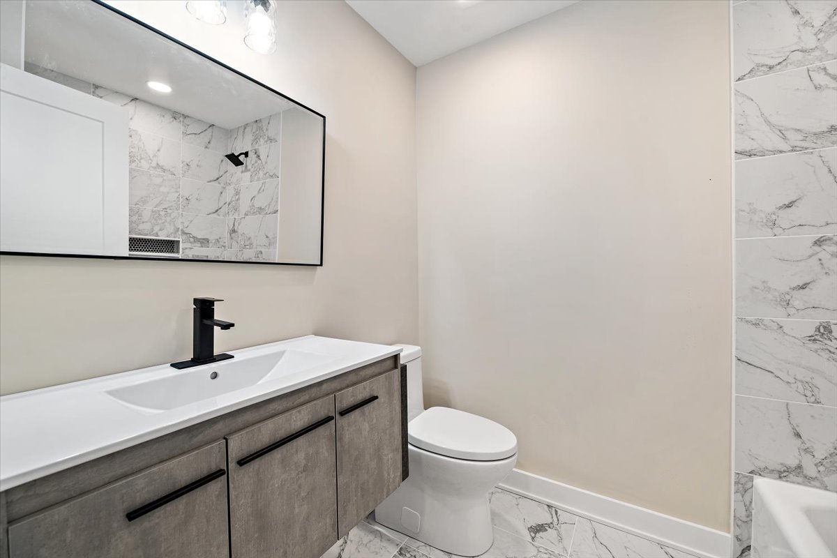 114 South Waverly Place Mount Prospect, IL 60056 - Photo 30 of 48