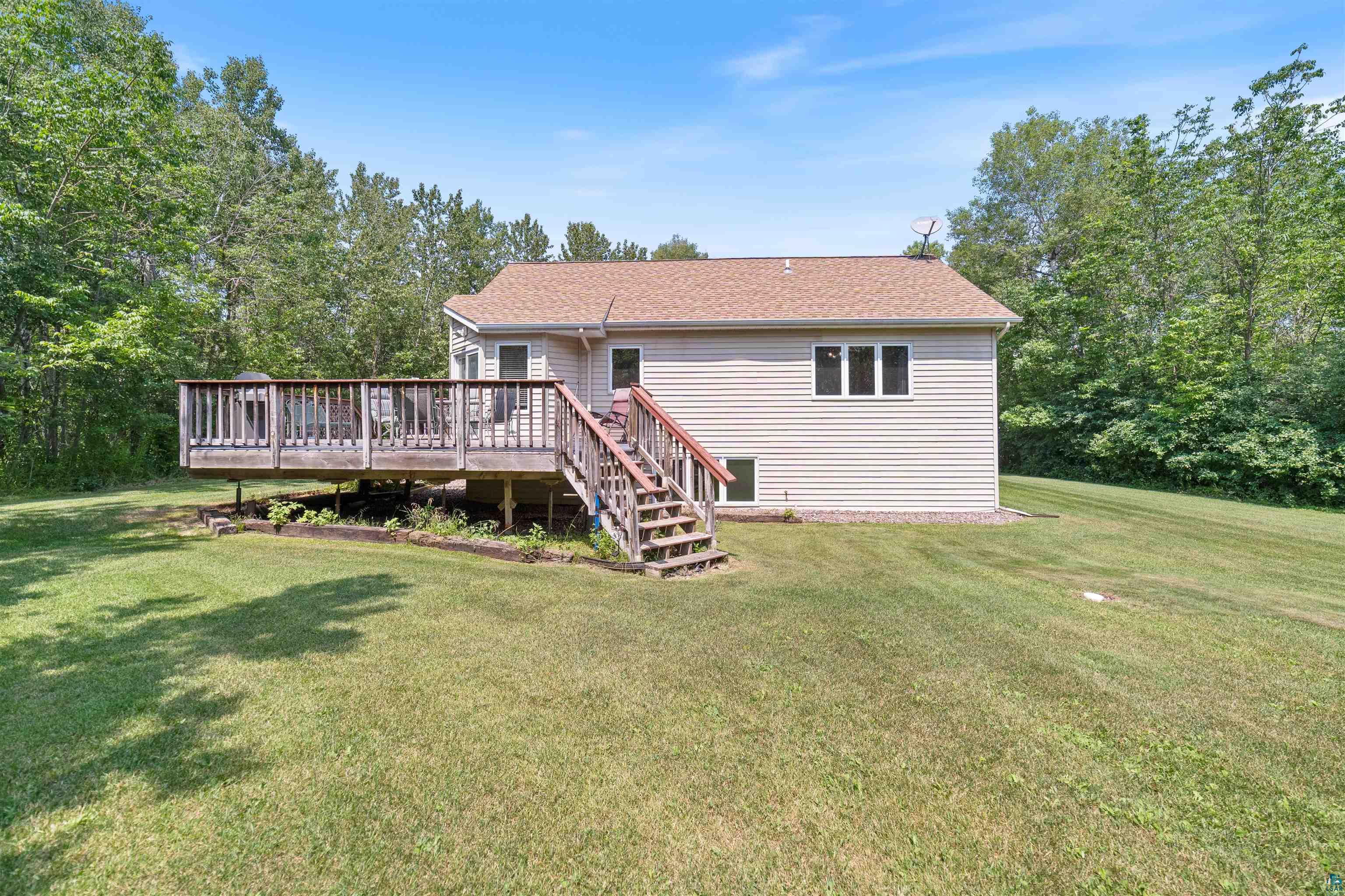 3308 Riley Road Duluth, MN 55804 - Photo 20 of 27 Back Yard