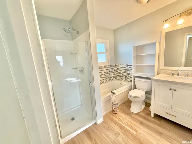 $249,900 | 1963 West Losey Street, Galesburg, IL 61401