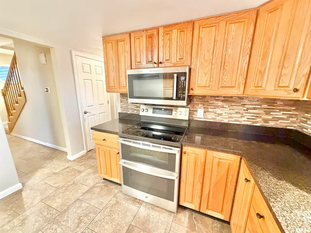 $249,900 | 1963 West Losey Street, Galesburg, IL 61401