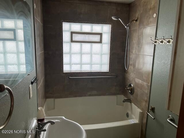 549 Dorcas Road Holland, OH 43528 - Photo 25 of 25 23-Bath