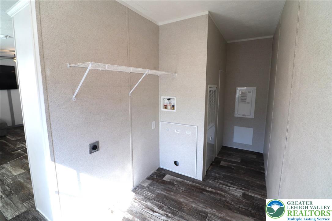 5016 Old Timber Road Stroudsburg, PA 18360 - Photo 12 of 34 a view of bathroom